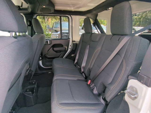 Used 2025 White Jeep Sport S image 15