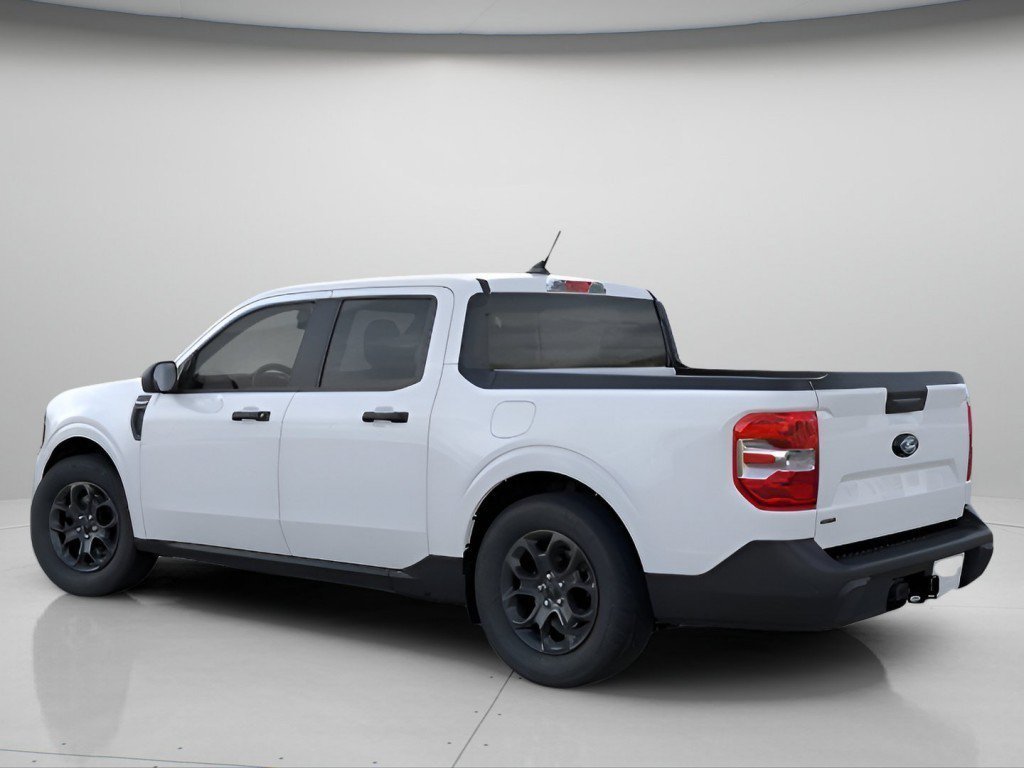 New 2026 Oxford White Ford XLT image 4