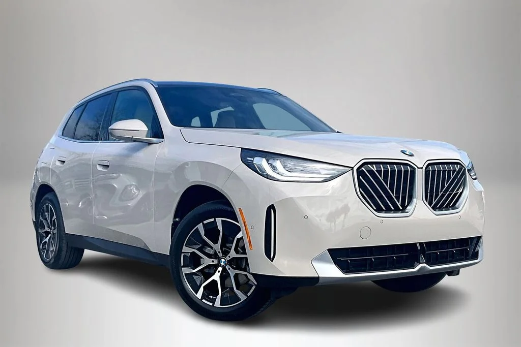 2026 BMW X3 30 XDRIVE's photo