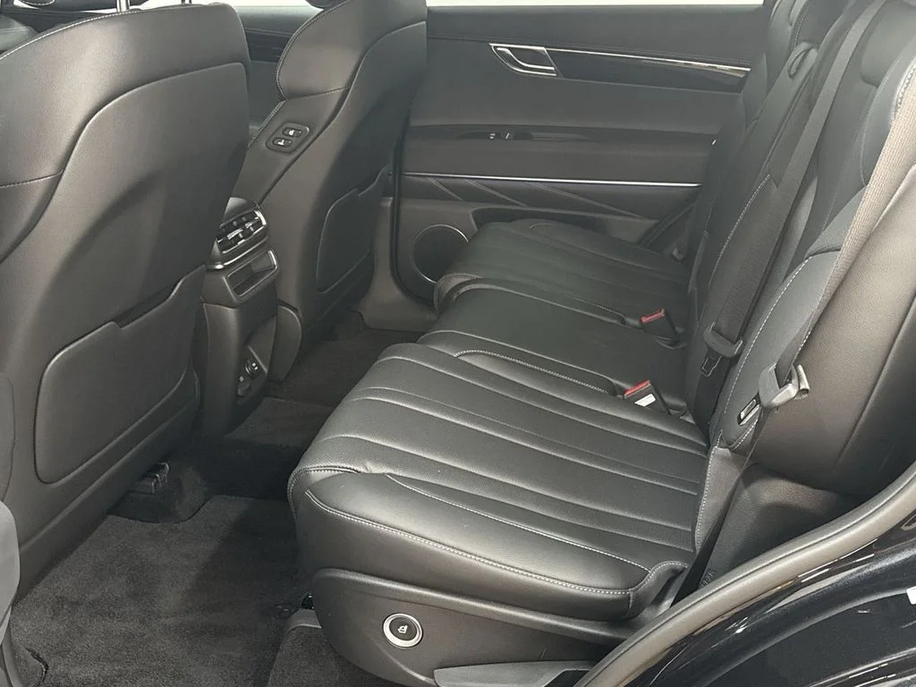 2025 GENESIS GV80 Standard - Photo 14