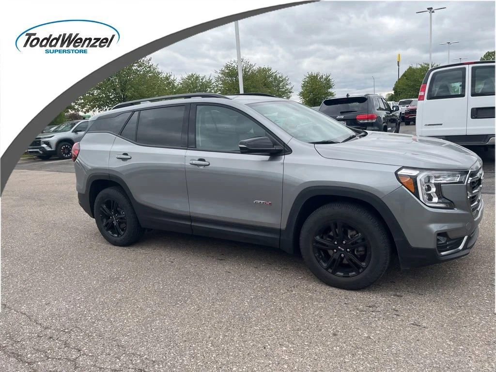 2023 GMC Terrain AT4 AWD's photo
