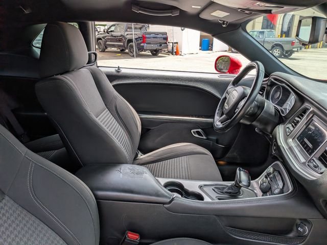 Used 2019 Red Dodge SXT image 15