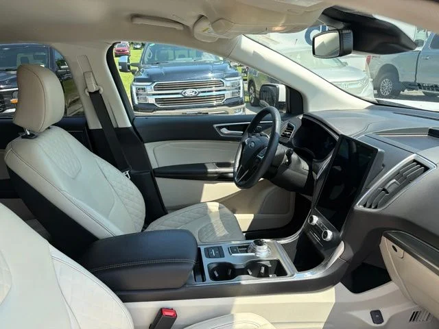 Used 2023 White Metallic Ford Titanium image 76