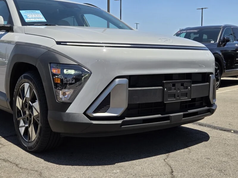 Used 2024 Cyber Gray Metallic HYUNDAI SEL FWD image 8
