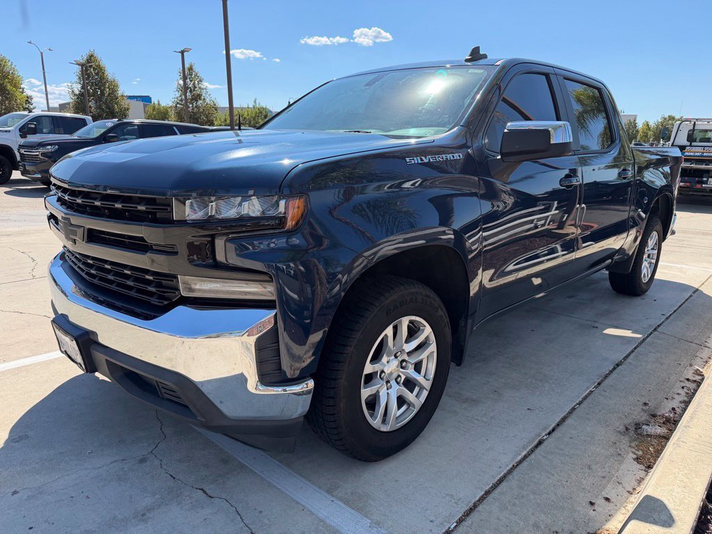 Used 2020 NORTHSKY BLUE METALLIC Chevrolet LT image 3