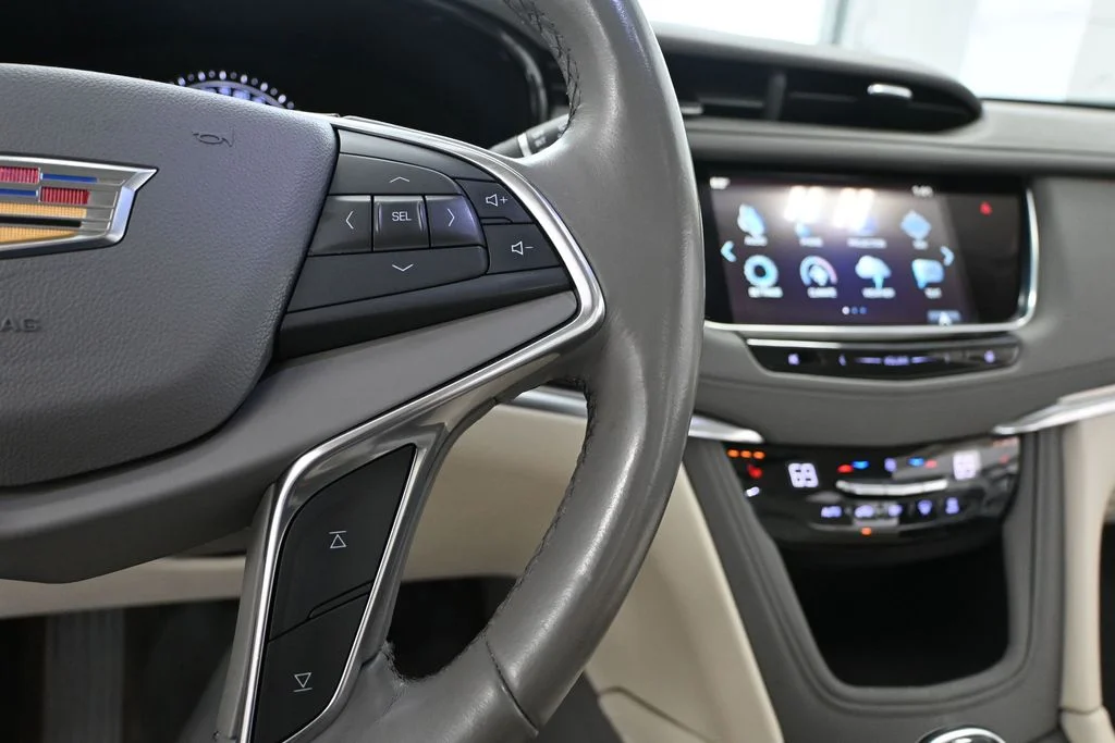 Used 2019 Black Cadillac Luxury image 31
