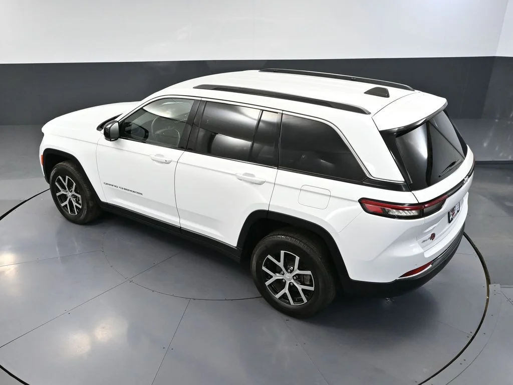 Certified Used 2024 White/off-white Jeep Limited image 54