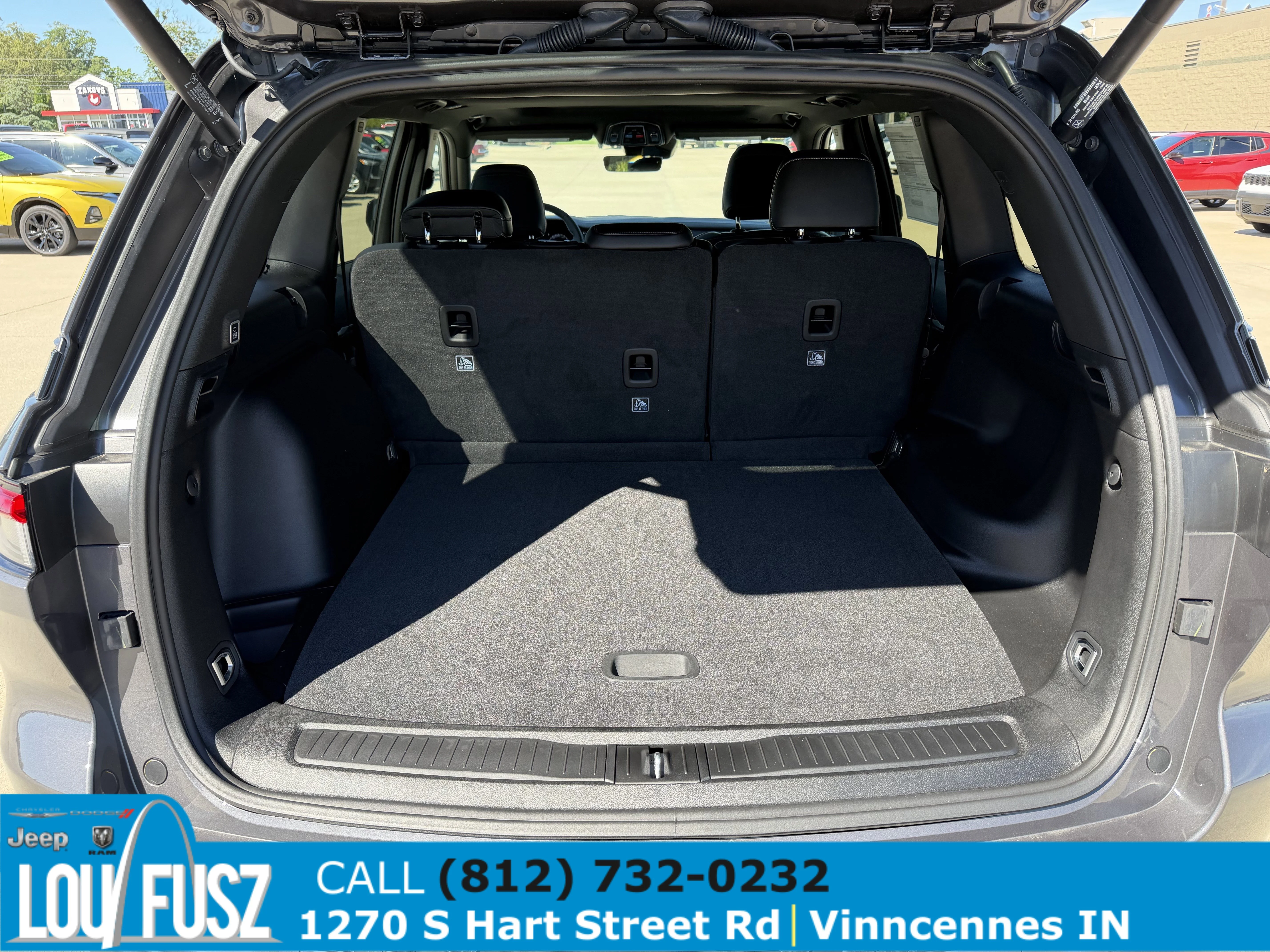 New 2026 Baltic Gray Metallic Clear-Coat Exterior Paint Jeep Laredo Altitude image 9