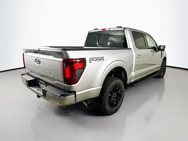 New 2026 Iconic Silver Metallic Ford XLT image 7
