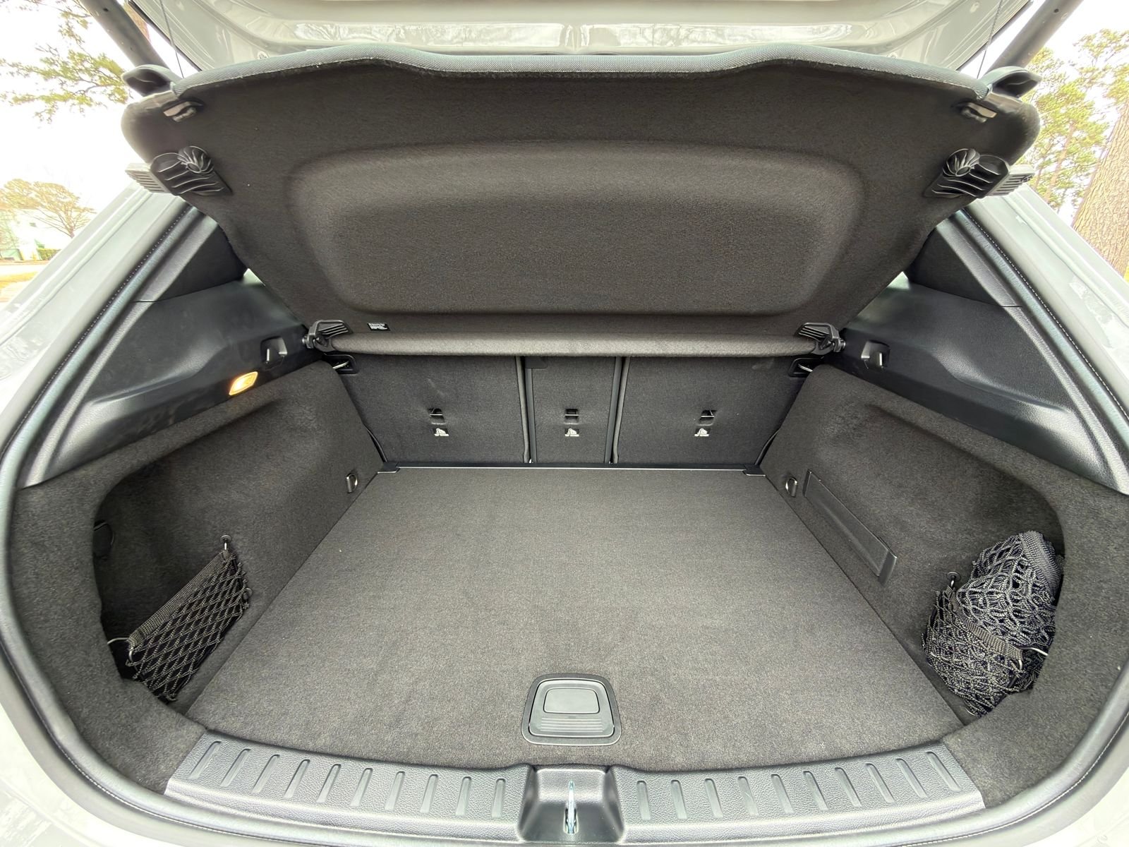 New 2026 MANUFAKTUR Alpine Gray Mercedes-Benz GLA 35 AMG® image 16