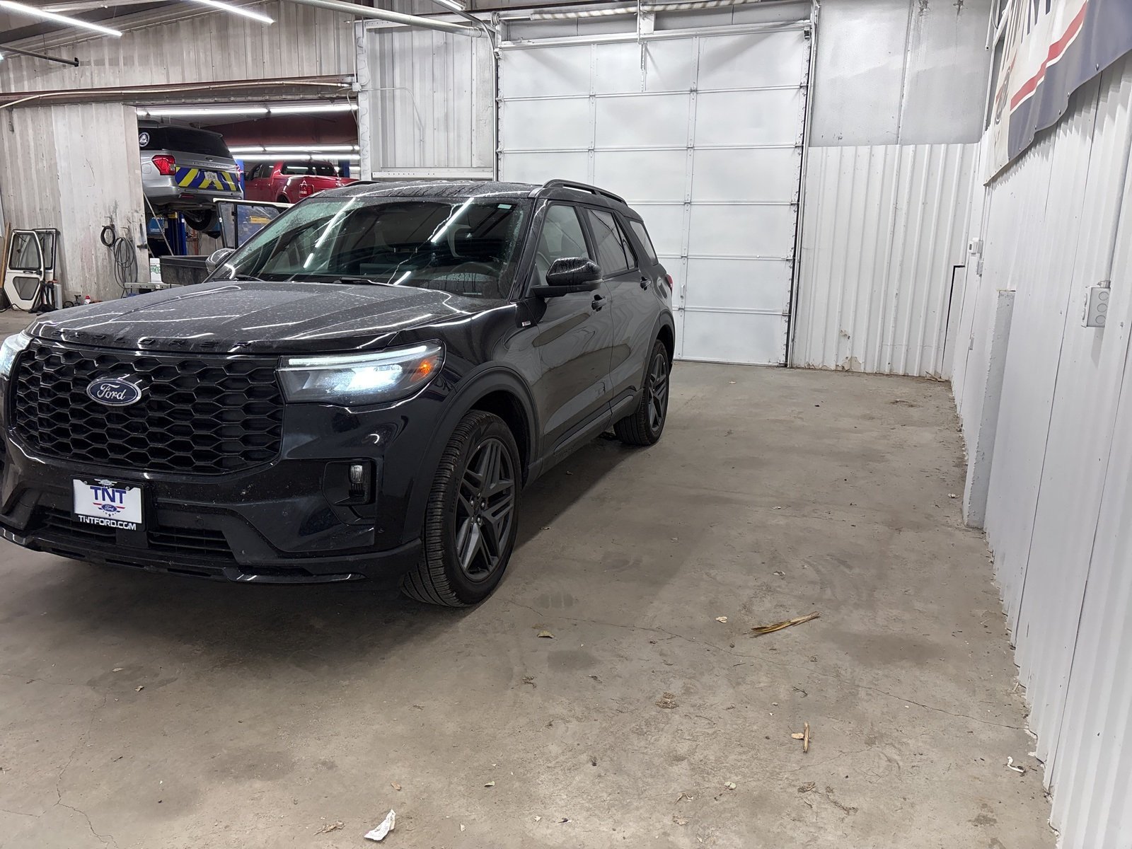 2025 Ford Explorer ST-Line photo 3