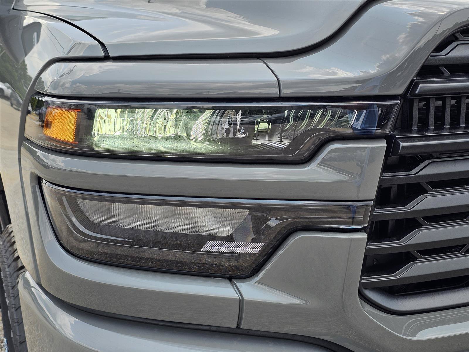 New 2026 Ceramic Gray Clearcoat Ram Black Express image 4