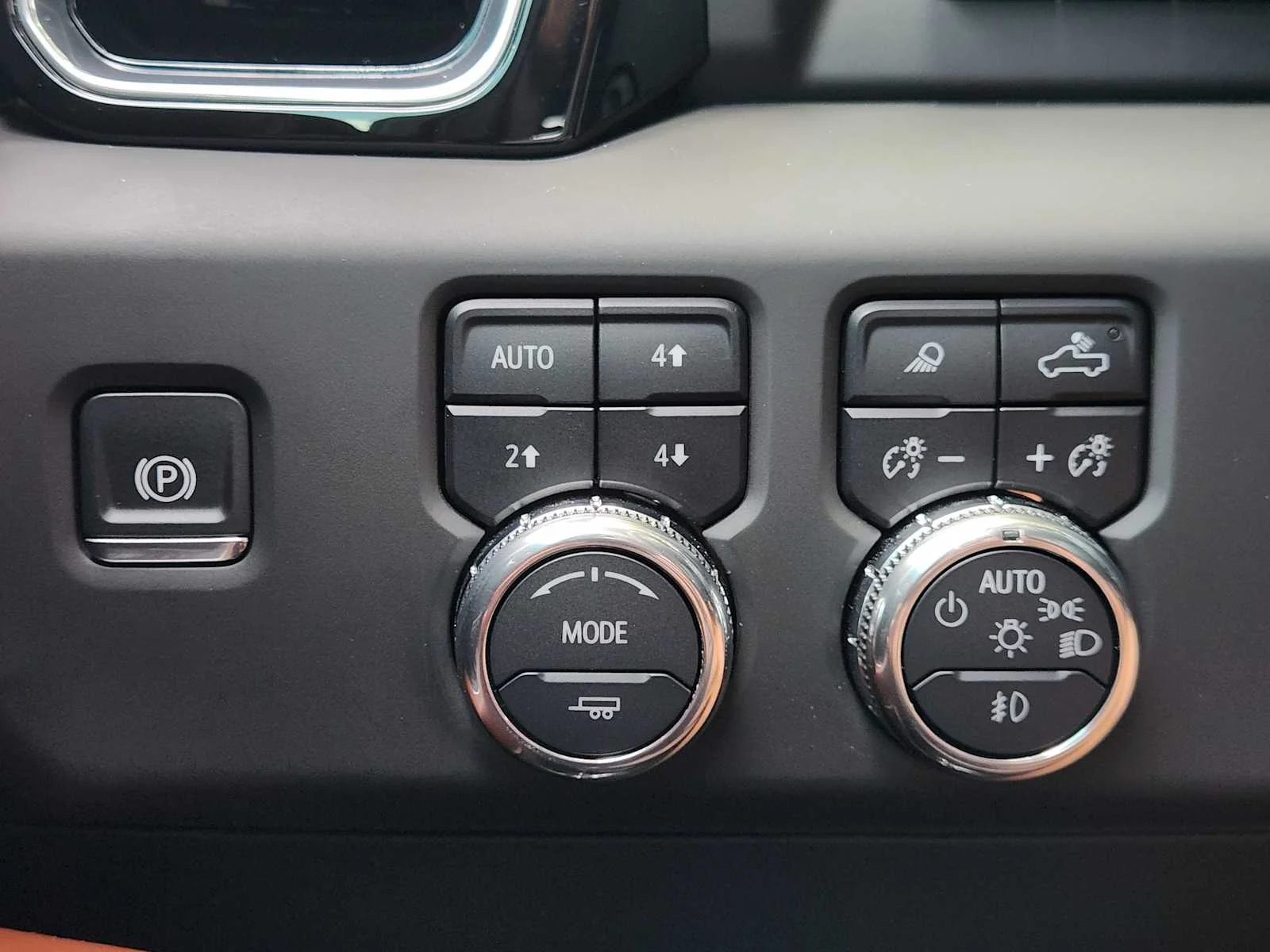 Used 2025 Sterling Metallic GMC Denali Ultimate image 19