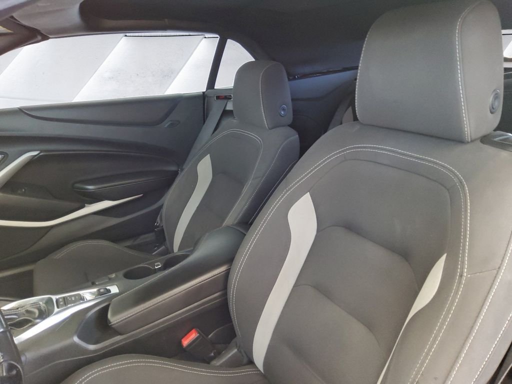 Used 2018 Red Chevrolet 1LT image 8
