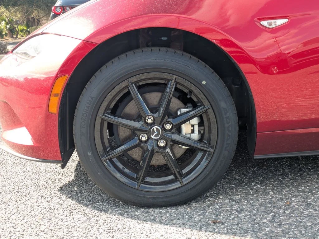 2025 Mazda MX-5 Miata Sport - Photo 9