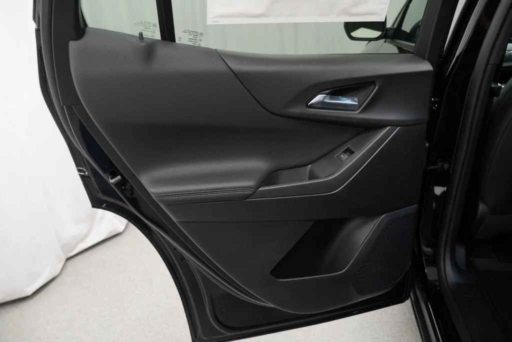 New 2027 Mosaic Black Metallic Chevrolet LT image 24