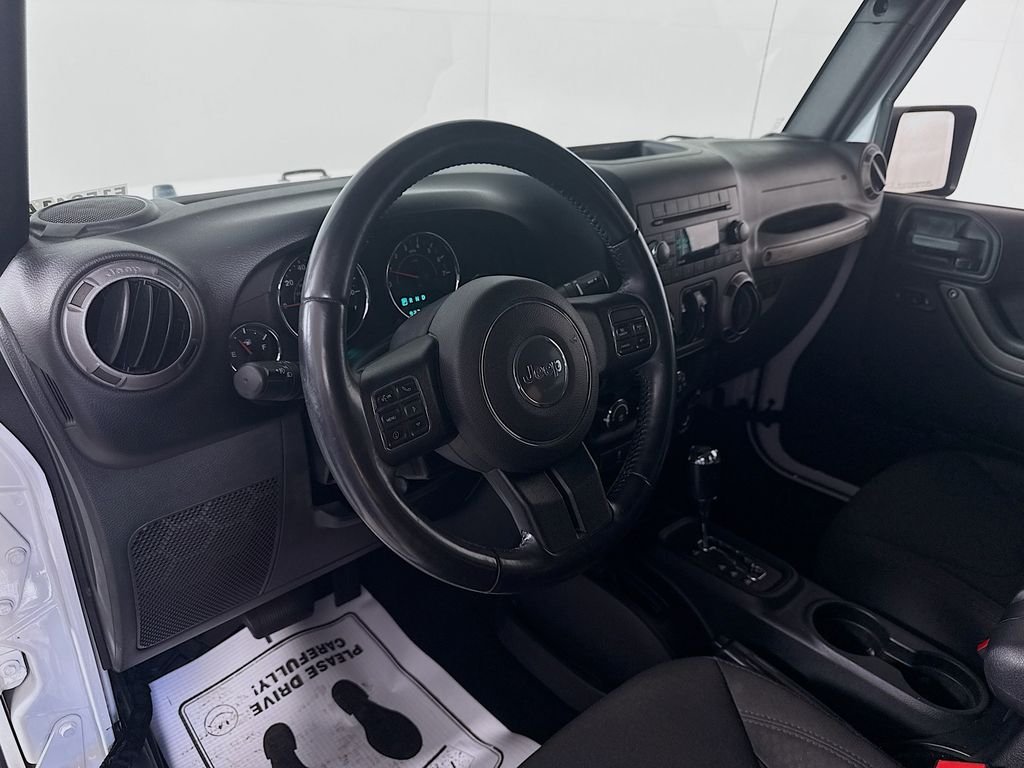 Used 2017 Bright White Clearcoat Jeep Sport image 14