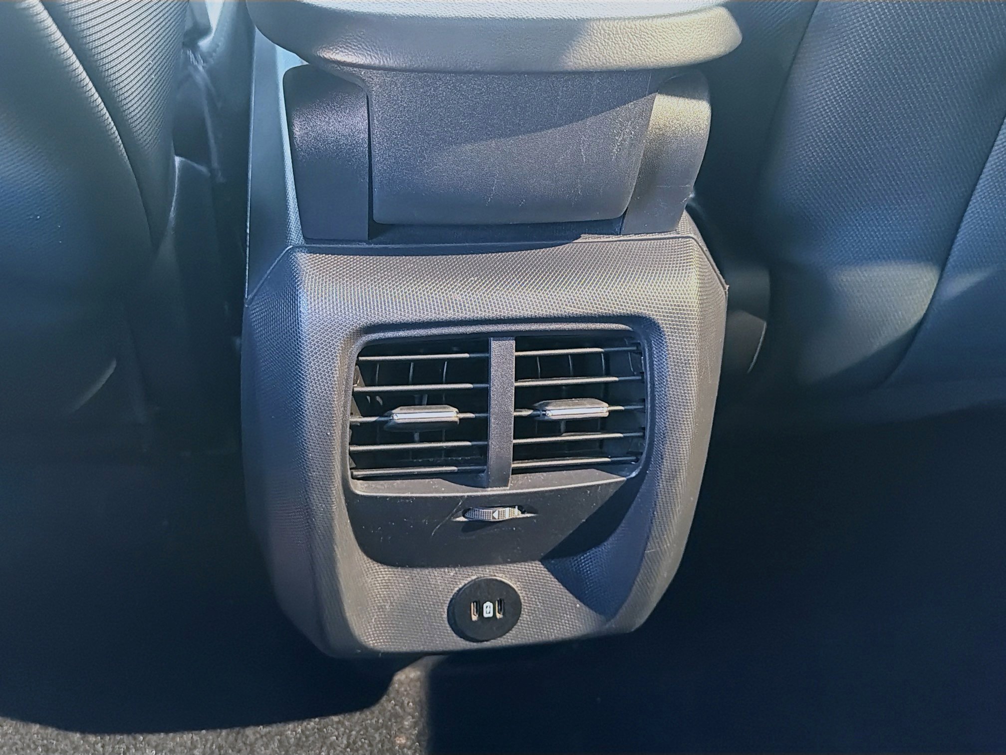 Used 2024 Gray Metallic Ford Premium image 21