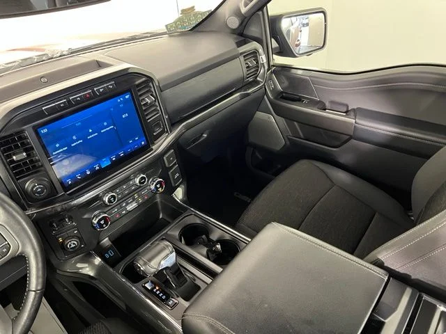 Used 2021 Red Ford XLT image 35