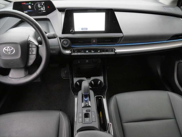 Certified Used 2025 SUPERSONIC RED Toyota  image 11