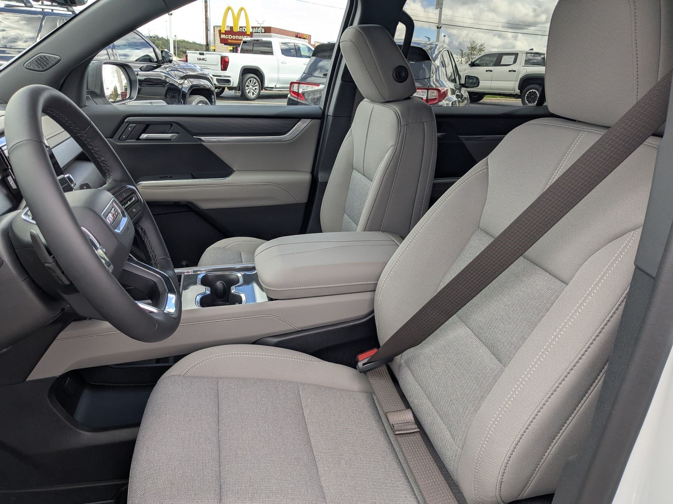 2026 GMC Acadia Elevation - Photo 21