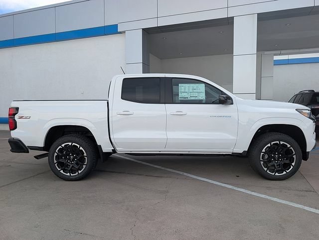 New 2026 Summit White Chevrolet Z71 image 7