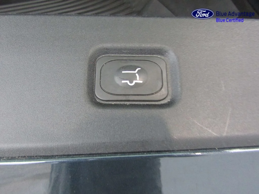 Certified Used 2025 Stone Blue Metallic Ford Platinum image 35