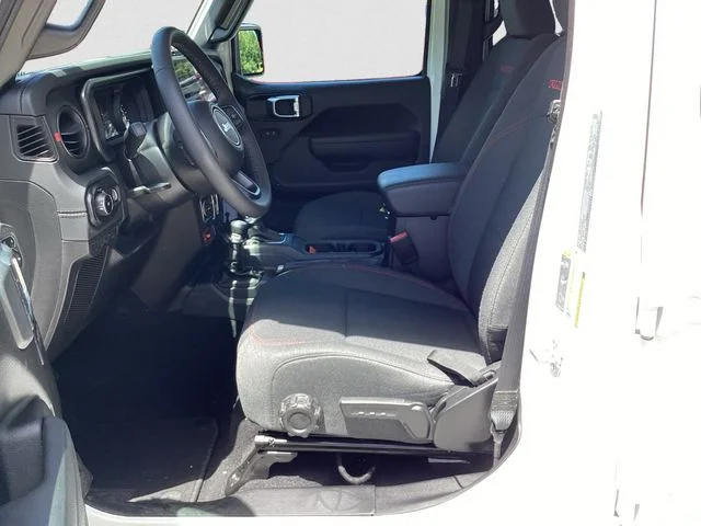 Certified Used 2025 Bright White Clearcoat Jeep Rubicon image 9