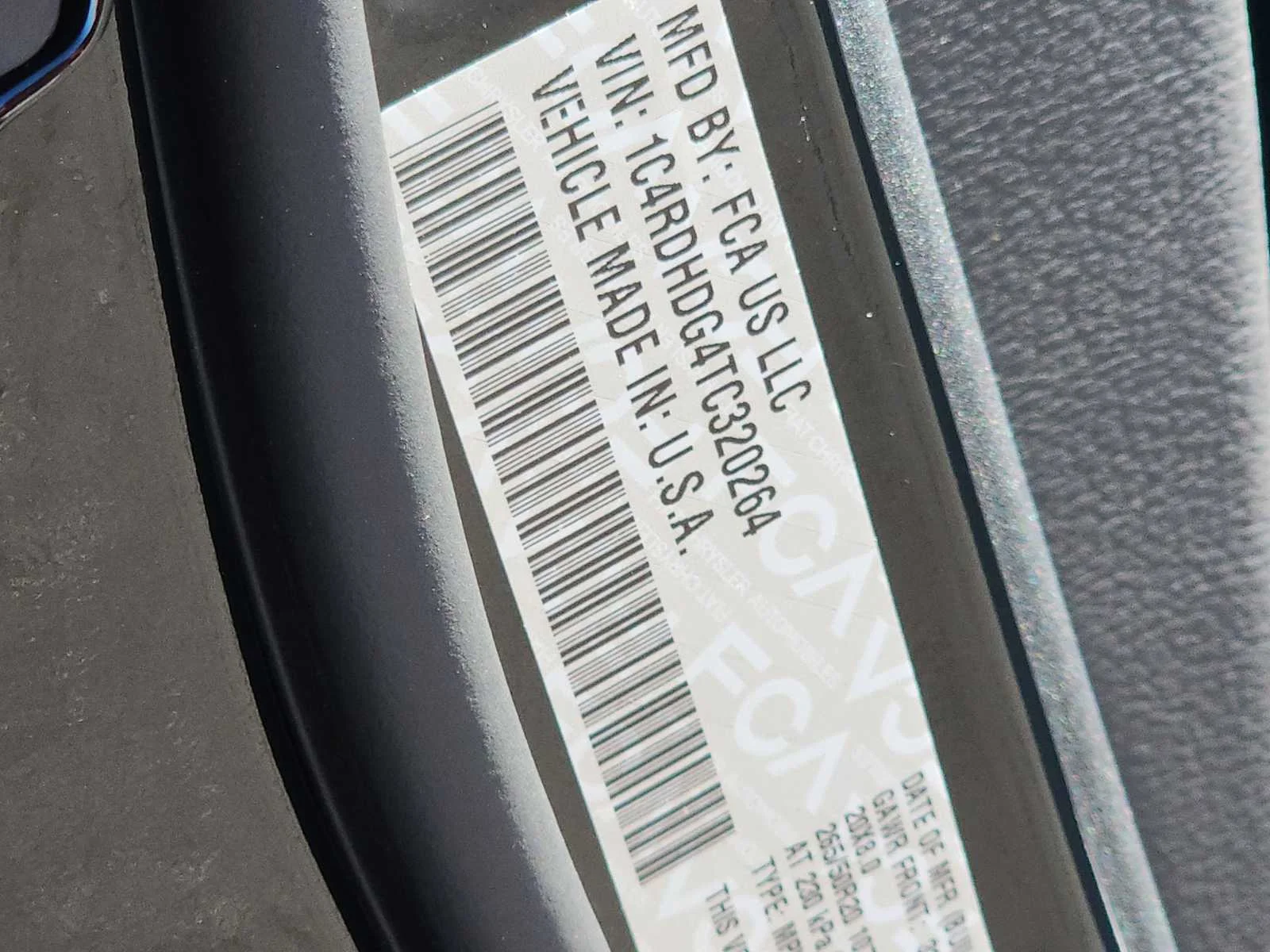 New 2026 Diamond Black Clear-Coat Exterior Paint Dodge GT image 25