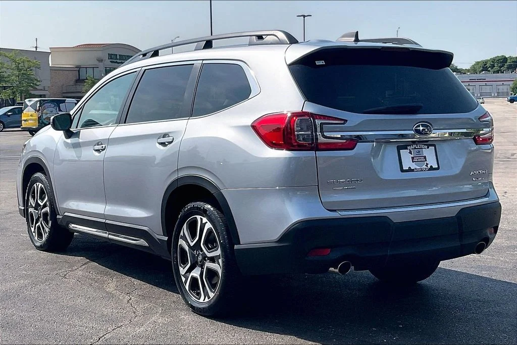 Certified Used 2023 Silver Subaru Limited image 13