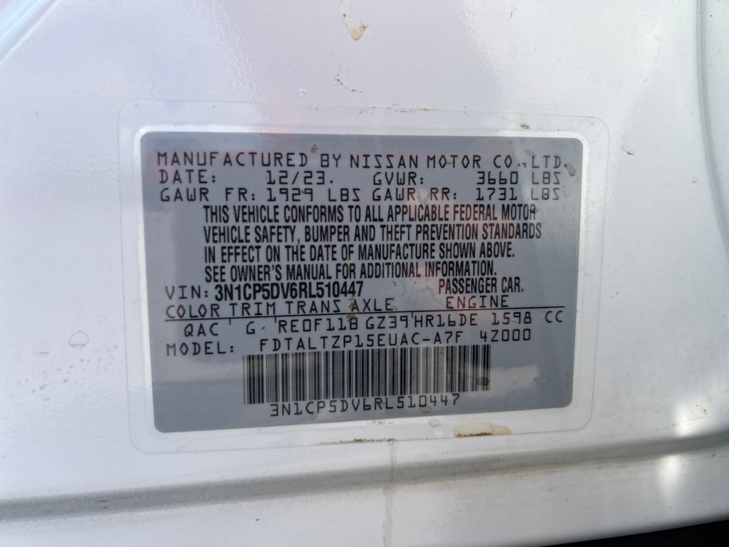Used 2024 White Nissan SR image 26