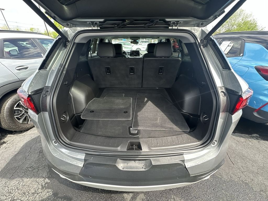 Used 2024 Gray Chevrolet LT image 16