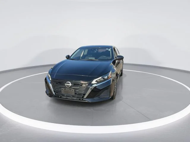 Used 2025 Black Nissan 2.5 SV image 4