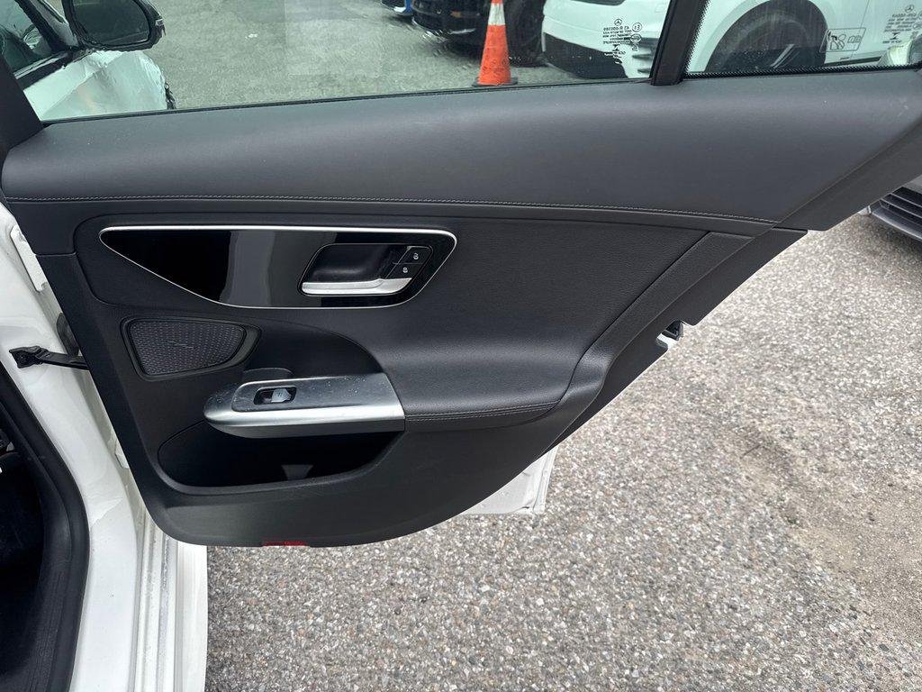 Used 2022 Polar White Mercedes-Benz Sedan image 16