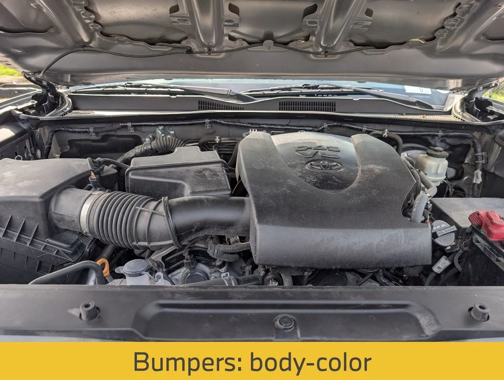 Used 2021 Silver Toyota SR5 image 14