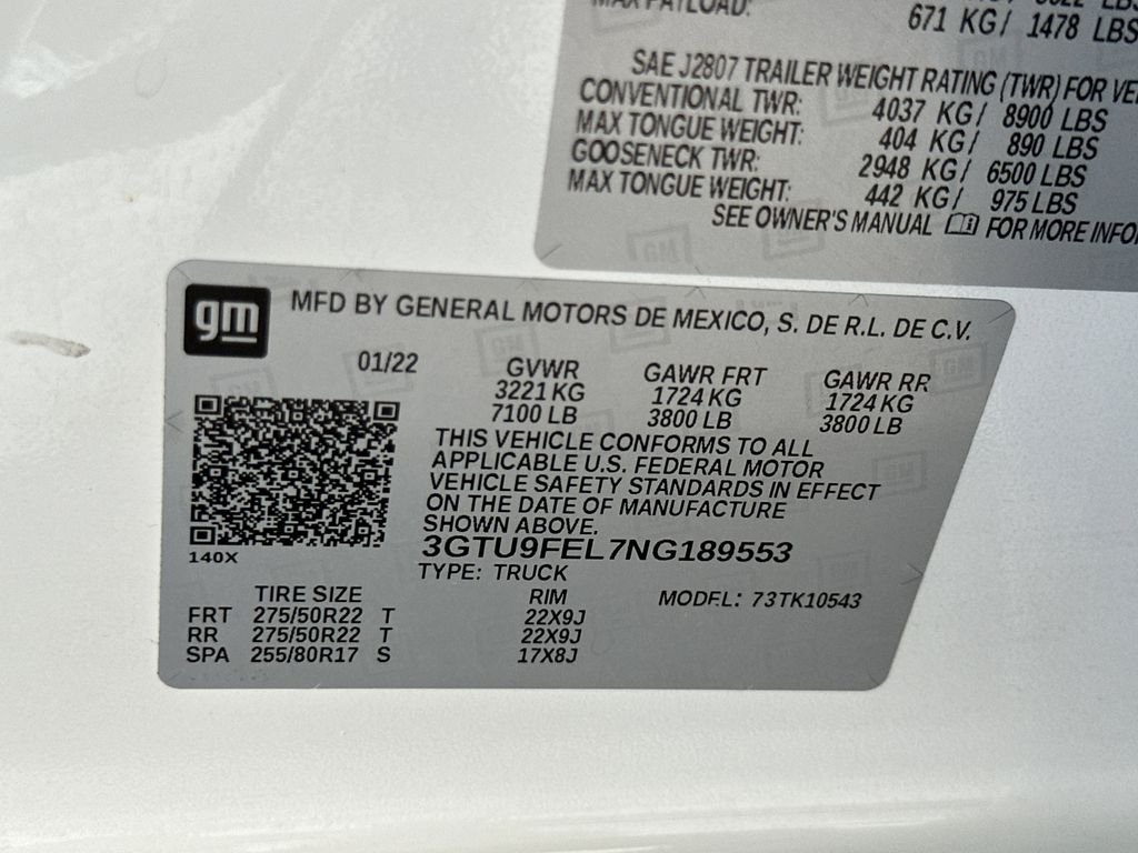 Used 2022 White GMC Denali image 42