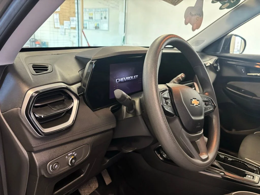 2025 Chevrolet Trailblazer LS - Photo 10