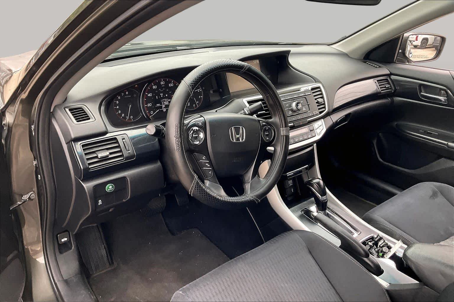 Used 2013 Hematite Metallic Honda Sport image 16