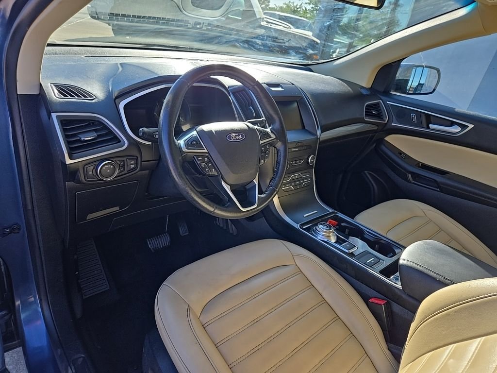 Used 2019 Blue Ford SEL image 37
