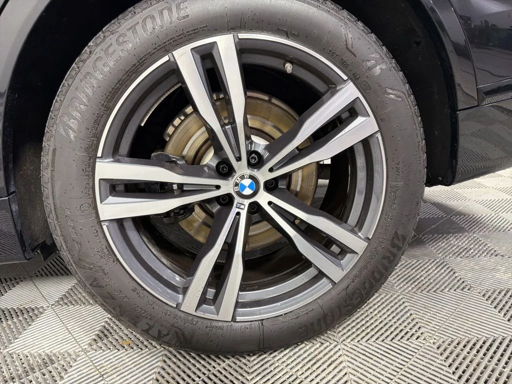 Certified Used 2024 Black Sapphire Metallic BMW xDrive40i image 9