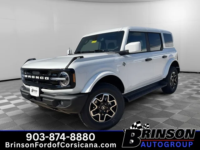 2026 Ford Bronco Outer Banks