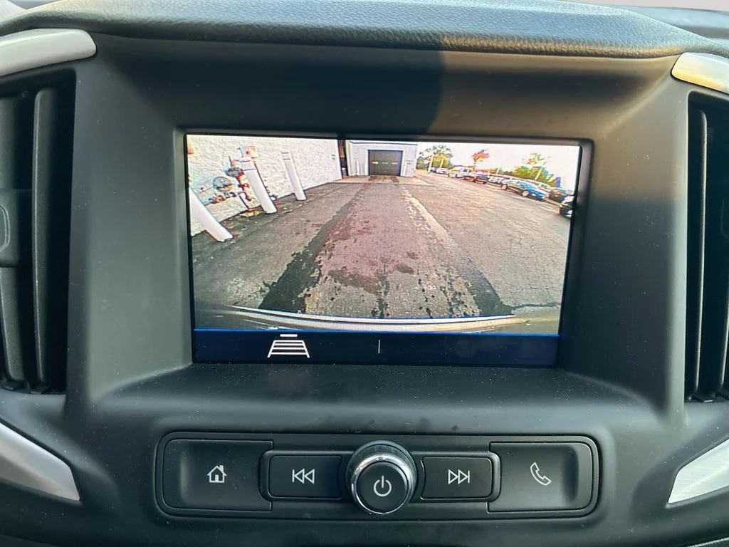Used 2020 Gray GMC SLE image 18