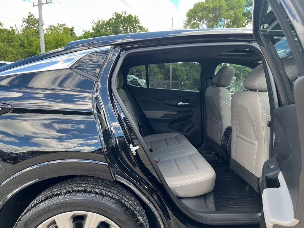 Used 2025 Ebony Twilight Metallic Buick Avenir image 31