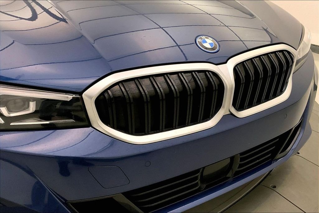 Used 2023 Phytonic Blue Metallic BMW  image 29