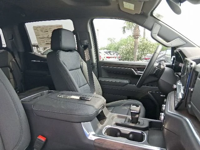 2026 GMC Sierra 1500 SLT - Photo 16