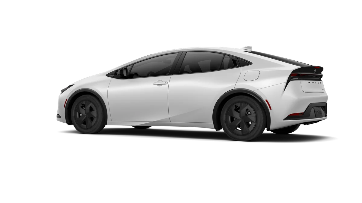 New 2027 Wind Chill Pearl Toyota LE image 5