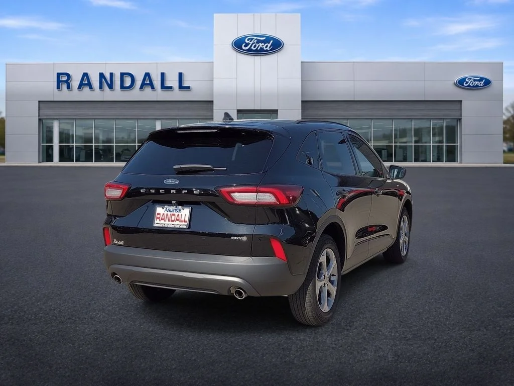 Used 2025 Black Metallic Ford ST-Line image 5