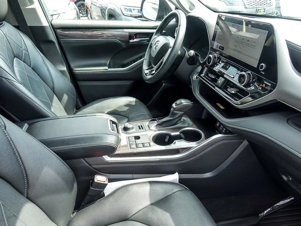 Used 2024 Magnetic Gray Metallic Toyota Limited image 32