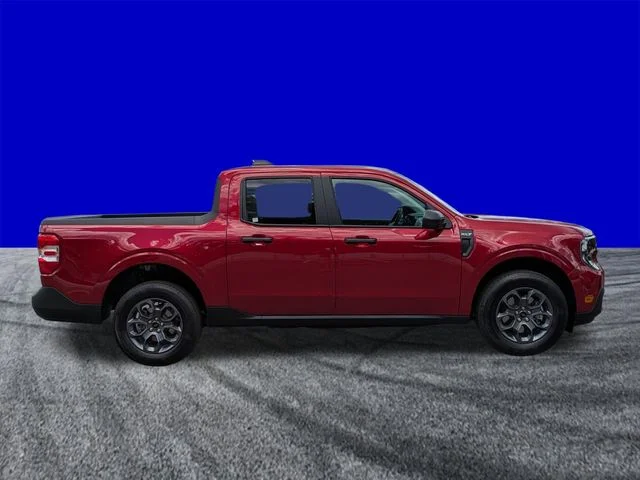 New 2026 Ruby Red Metallic Tinted Clearcoat Ford XLT image 3