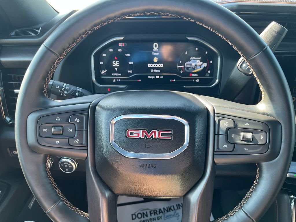Used 2025 White GMC AT4 image 15